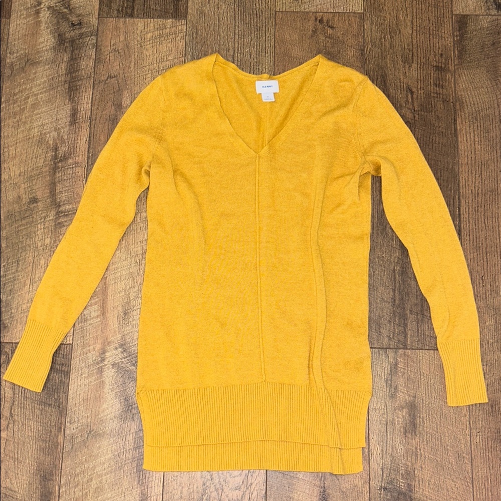 Old Navy Mustard V-Neck Women's Sweater, XS